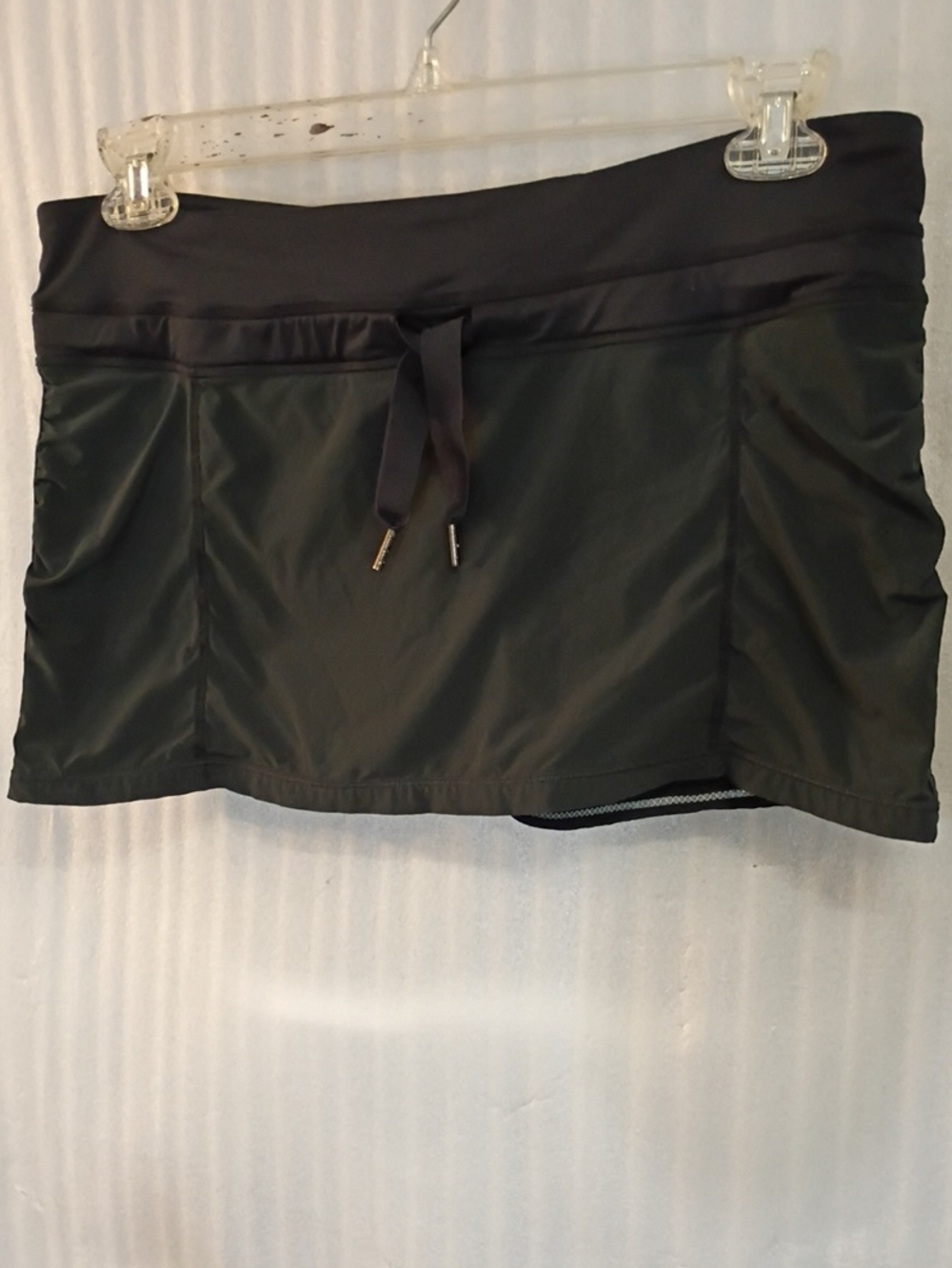 Lululemon Black Active Skort with Drawstring Waist Size 10